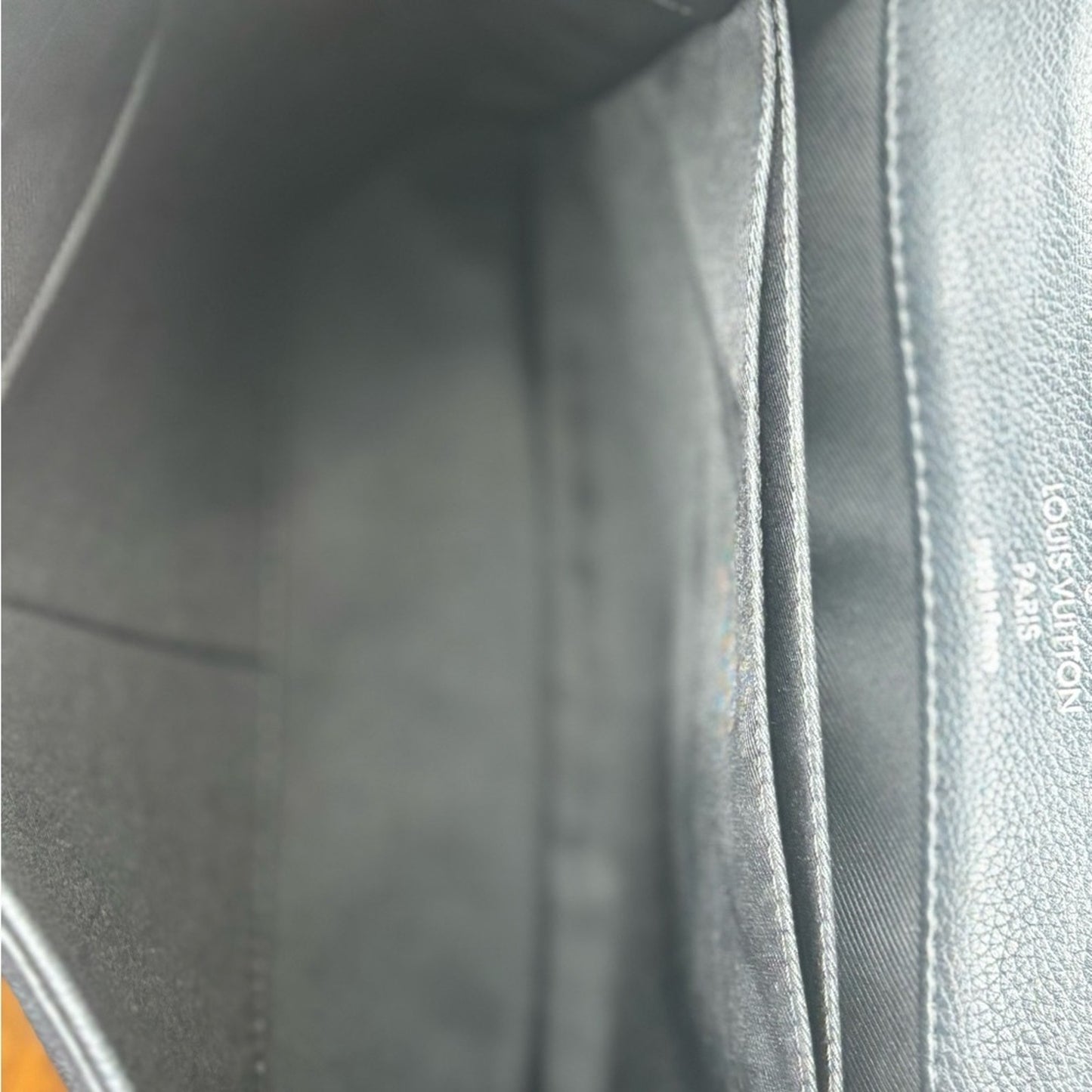 Louis Vuitton Lockme II black/vanilla