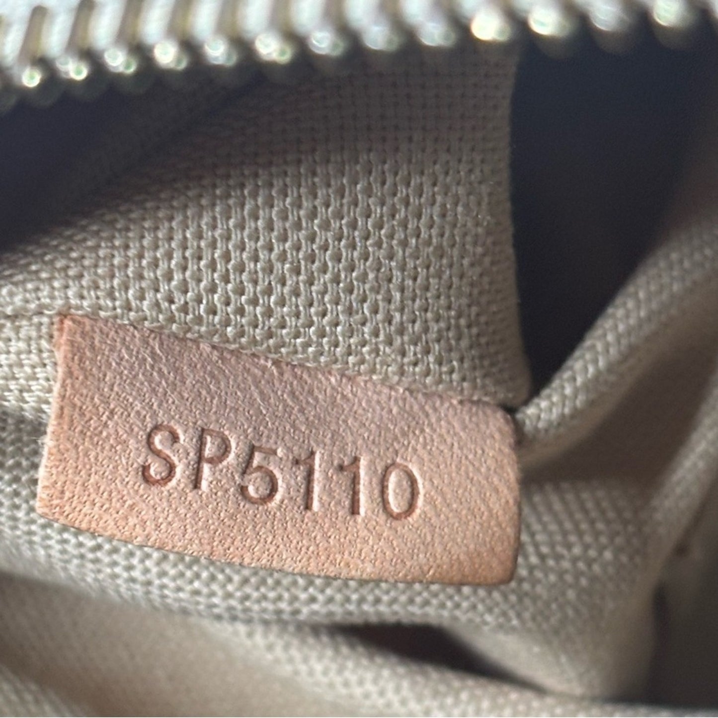 Louie Vuitton Siracusa MM Damier Azur