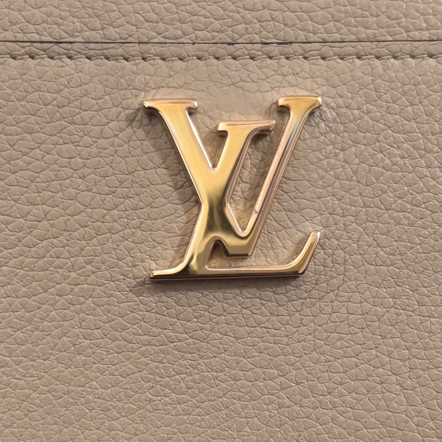 Louis Vuitton LockMe Zippy Wallet