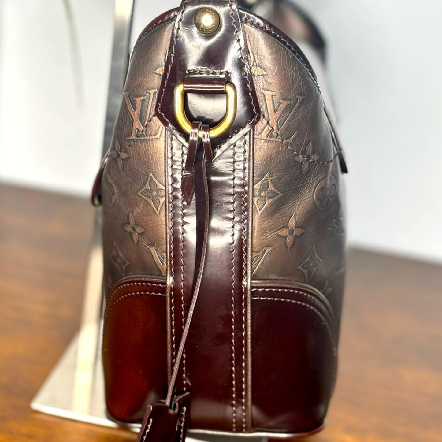 RARE LIMITED EDITION Louis Vuitton Sergent Shoulder bag