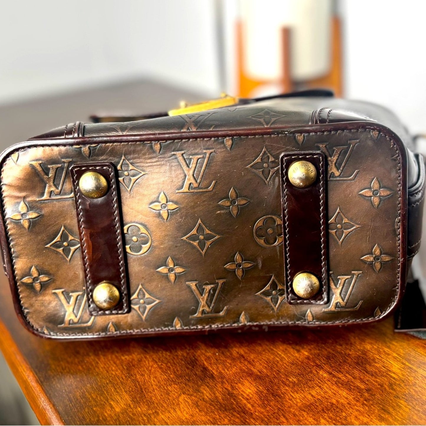 RARE LIMITED EDITION Louis Vuitton Sergent Shoulder bag